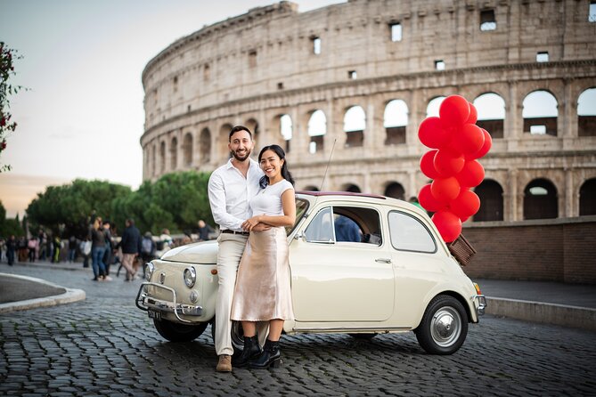 Rome Pro Photoshoot service include free transport FIAT 500 - Colosseum photos with the Fiat as your prop