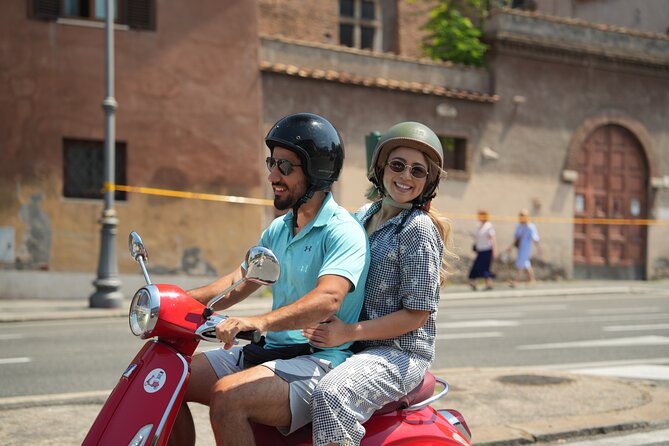 Rome’s Highest Hills Skyline Vespa Tour with Driver and Photo - Ten minutes at the Spanish Steps