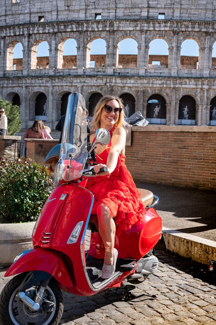 Rome: Vespa City Tour with Professional Photoshoot - A possible gelato or tiramisu pause