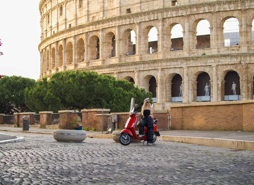 Rome: Vespa City Tour with Professional Photoshoot - Starting with hotel pickup by Vespa