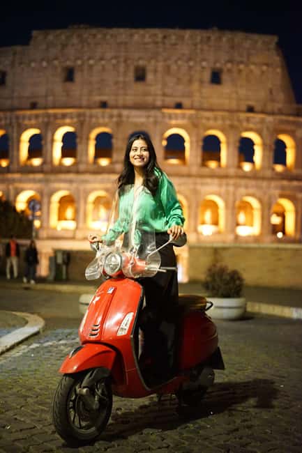 Rome: Vespa Night Experience with Aperol Spritz & Photos - Why a Vespa changes Rome after dark