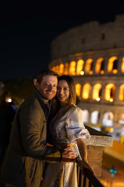 Rome: Vespa Night Experience with Aperol Spritz & Photos - St. Peter’s through Buco della Serratura