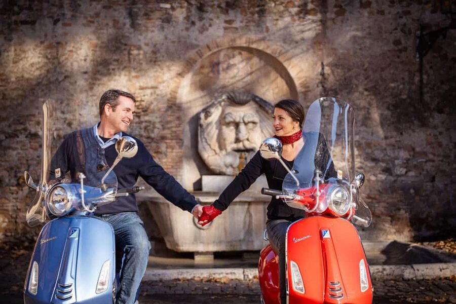 Rome: Vespa Photo Tour with City Center Pickup - Why a Vespa is a smart way to see Rome quickly