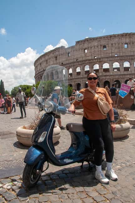 Rome Vespa: Photos, City Highlights, Sightseeing by Vespa - The Colosseum Comes First