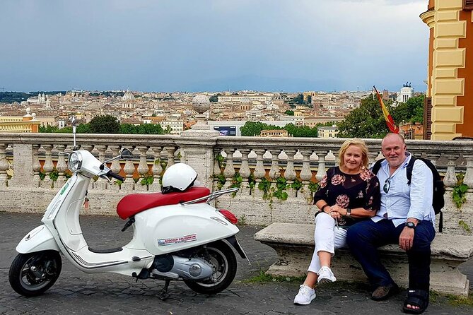 Rome Vespa Primavera 125 cc Rental - 72 Hours Rental - Pickup at Colosseo and the first riding check