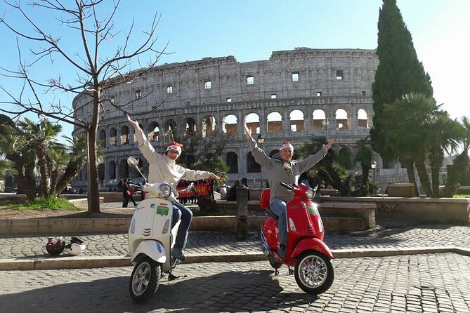 Rome Vespa Primavera 125 cc Rental - 72 Hours Rental - Riding a 125 cc Vespa through central Rome