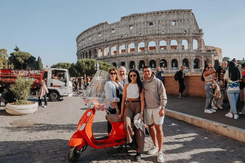 Rome: Vespa Ride in the Streets with Photography - Passing Circus Maximus on the way uphill