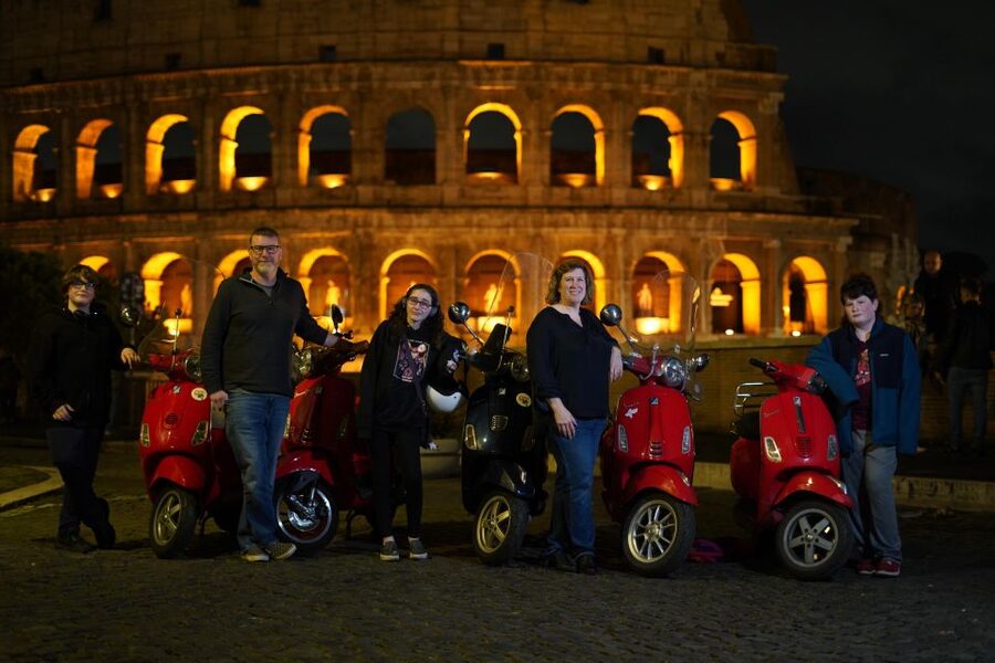 Rome: Vespa Scooter Night Tour with Pro Photographer service - What $61 buys you