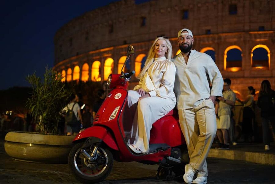 Rome: Vespa Scooter Night Tour with Pro Photographer service - Starting at Via del Colosseo