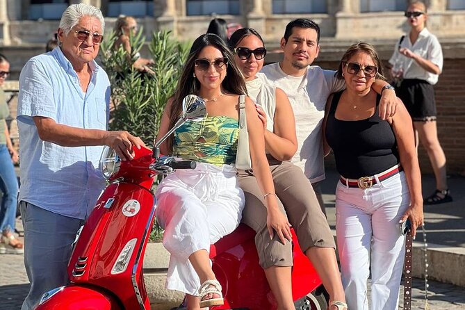 Rome Vespa Tour and Professional Photoshoot - Fontana dell’Acqua Paola and Janiculum Hill