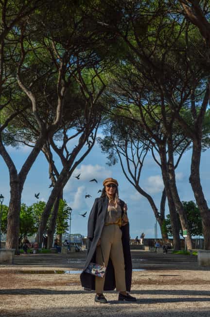 Rome: Vespa tour “When in Rome” with Dessert and Photography - Passing through Trastevere and beside the Fountain of Acqua Paola