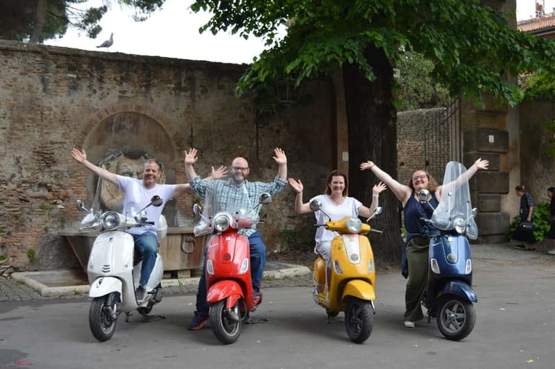 Rome: Vespa tour “When in Rome” with Dessert and Photography - Starting at Via Cavour and reaching the Colosseum