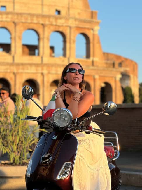 Rome: Vespa Tour with Local Guide - The Colosseum gets a ten-minute look