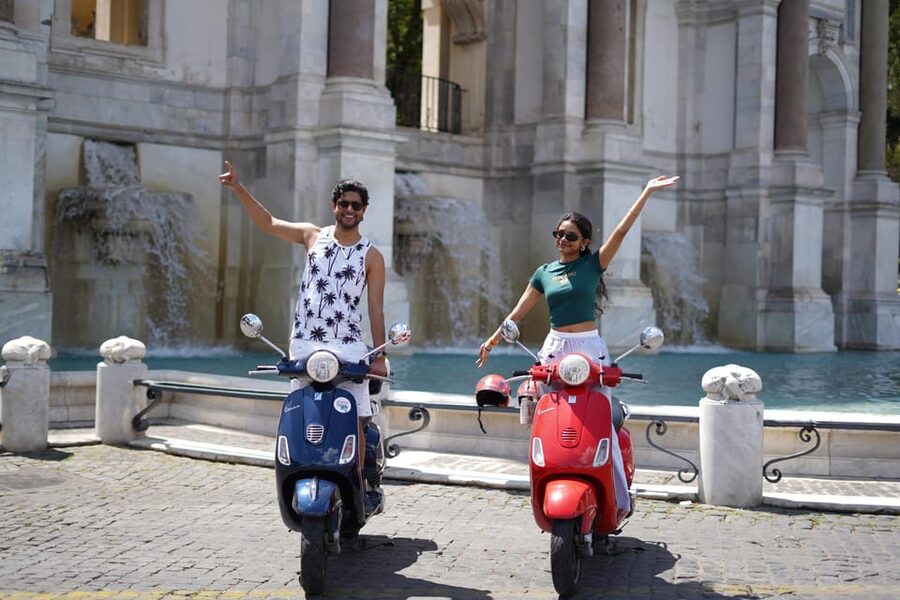 Rome: Vespa Tour with Photo services Small‑Group Highlights - Why a Vespa makes sense for seeing Rome