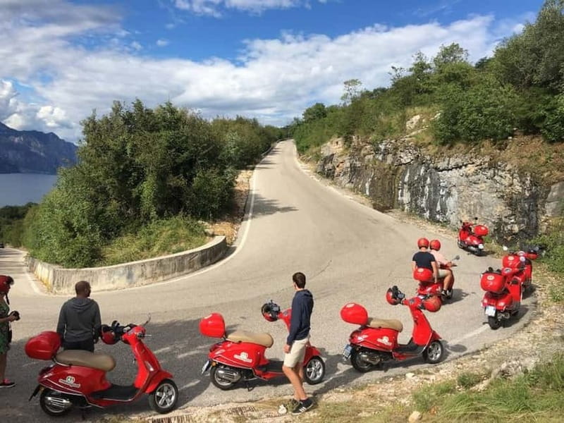 Salò: Lake Garda self-guided Vespa tour - Starting in Salò and getting moving by 9:30