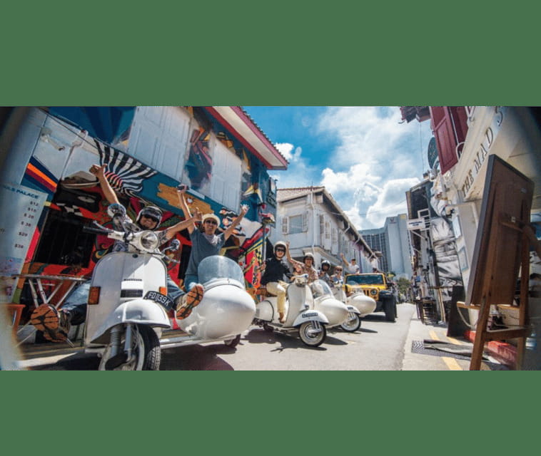 Singapore: Kampong Glam & Civic District Vespa Sidecar Ride - Haji Lane, Bussorah Mall, and Kampong Glam