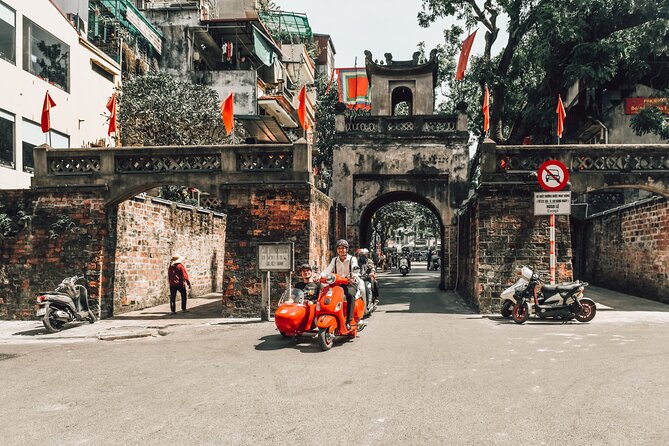 Small Group Vespa Sidecar Tour in Hanoi - Starting among Old Quarter temples
