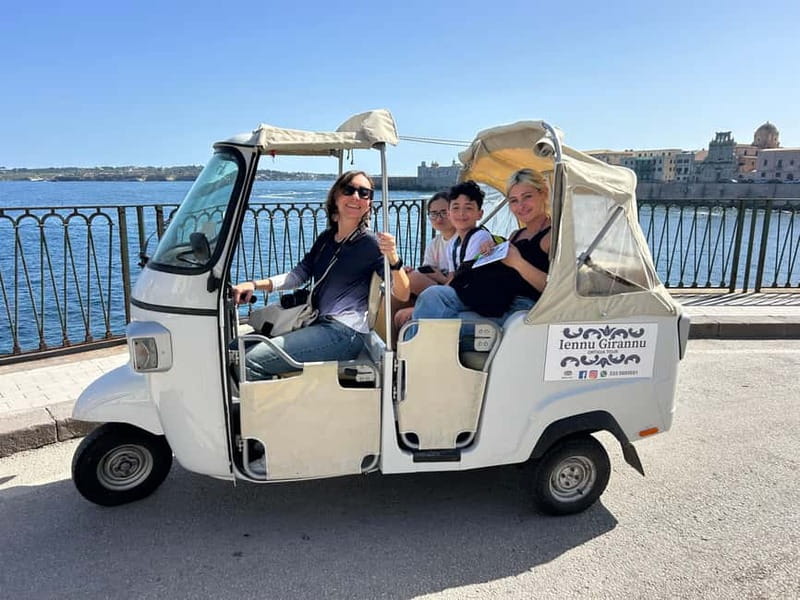Syracuse and Ortigia tour by Ape Calessino - Apollo Temple, Piazza Archimede, and the Jewish Quarter