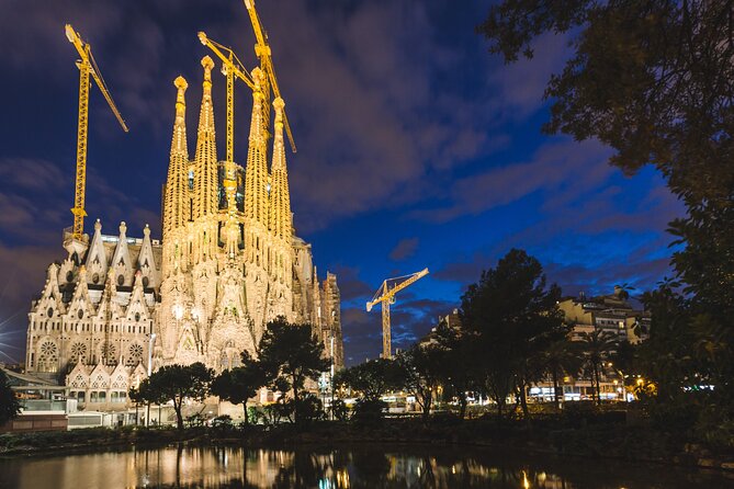 Tapas & Sidecar Motorcycle Barcelona Tour - Plaza de España on the return to the center