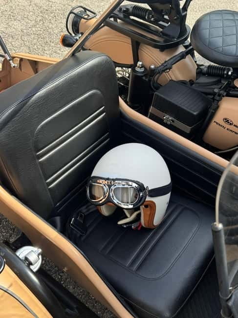 The Corniche d'Or — Sidecar-Cannes - What the planned stops add to the ride