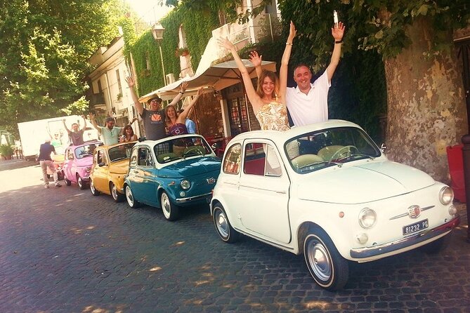 The ORIGINAL 90' Fiat 500 chauffeured Tour in Rome - The Aventine Keyhole in Piazza dei Cavalieri di Malta