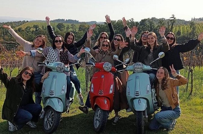 Tuscany Vespa Tour with Lunch and Wine Tasting in Chianti Area - Who should book this experience