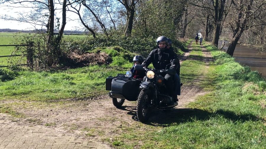 Utrecht or Amsterdam Sidecar Tour. City, rural or TAILORMADE - Riding out to the Vecht River