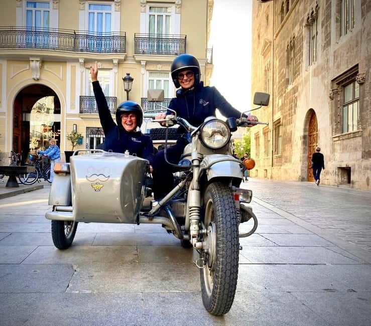 Valencia: The Highlights Tour in Vintage Sidecar - Key points at a glance