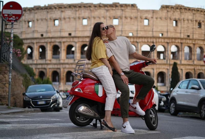Vespa city tour in Rome with two different routes - Key points at a glance