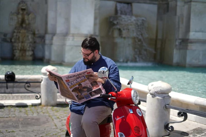 Vespa city tour in Rome with two different routes - What the guides add to the ride