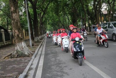 Vespa City Tour &Train Street Female With Ao Dai Riders 4,5 Hours