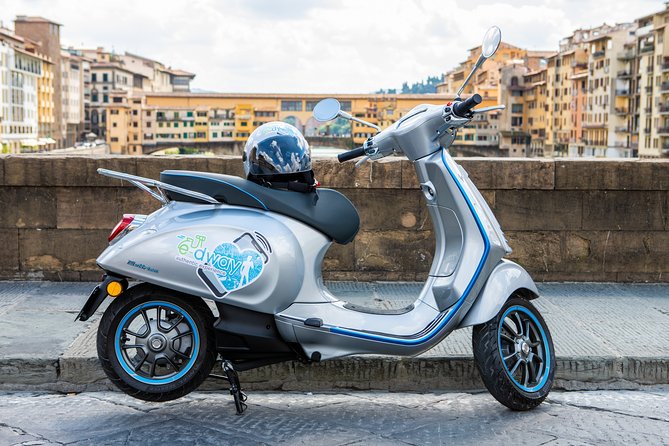 Vespa Elettrica 70 (125) Rental for the Full Day in Florence - What the eight-hour rental really gives you