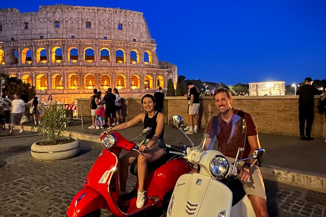 Vespa experience guided by us & Photo shoot - Thirty minutes at Piazzale Garibaldi