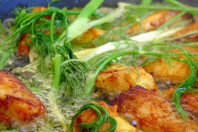 Vespa Food Tour Hanoi After Dark 3.5 hrs_TOP SERVICE, MAX VALUE - Hàng Bè Market brings the food closer to daily life