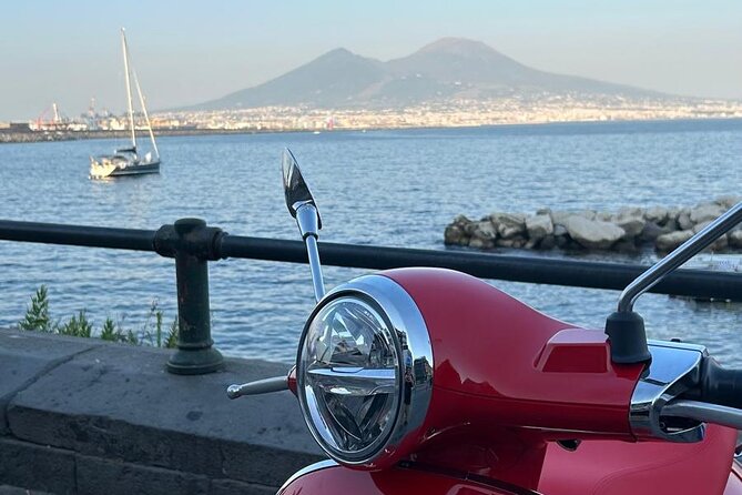 Vespa Naples rental - Starting from Via Toledo 16 in central Naples