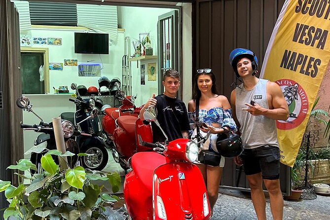 Vespa Naples rental - Riding in Naples with your own route