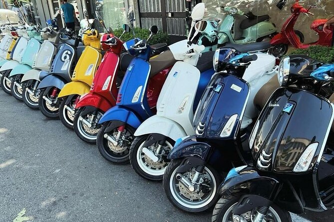 Vespa Naples rental - Helmets, locks, and practical comfort