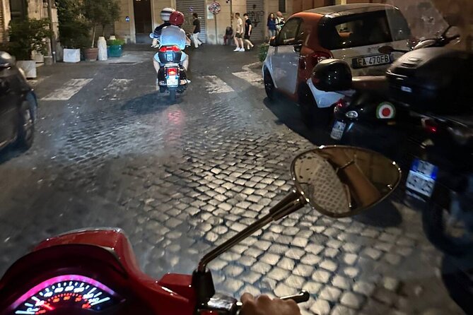 Vespa Photoshoot & Rome Tour - Secret spots and city viewpoints