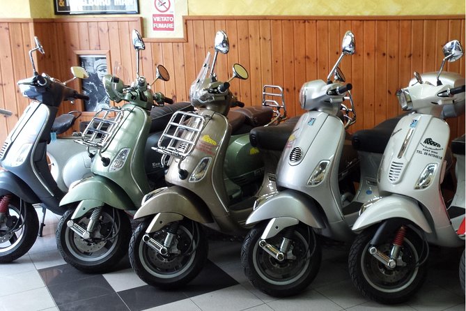 Vespa Rental in Rome 24 hours - What you receive with the 125cc Vespa
