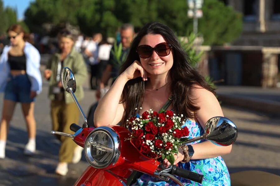 Vespa Rome Photography Tour by Local - The Fontana dell’Acqua Paola photo stop