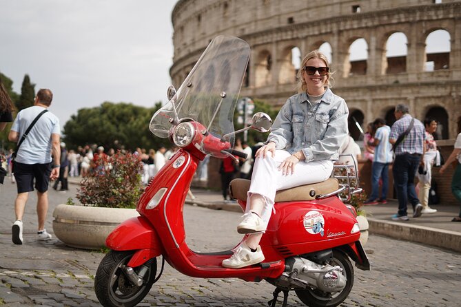 Vespa Scooter Tour in Rome with RomeIsMyLove Pro Photo Team - Why a Vespa makes sense in Rome