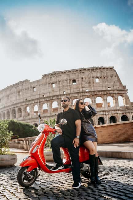 Vespa Scooter Tour "Rome as a Local" - Why a Vespa works so well in Rome