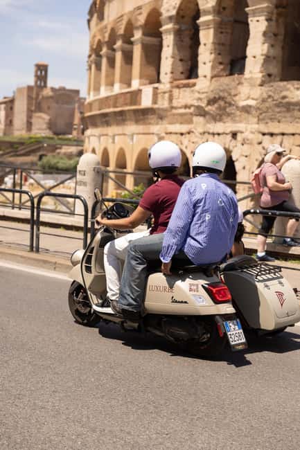Vespa Sidecar Tour: Highlights of Rome - Vatican City and Trastevere