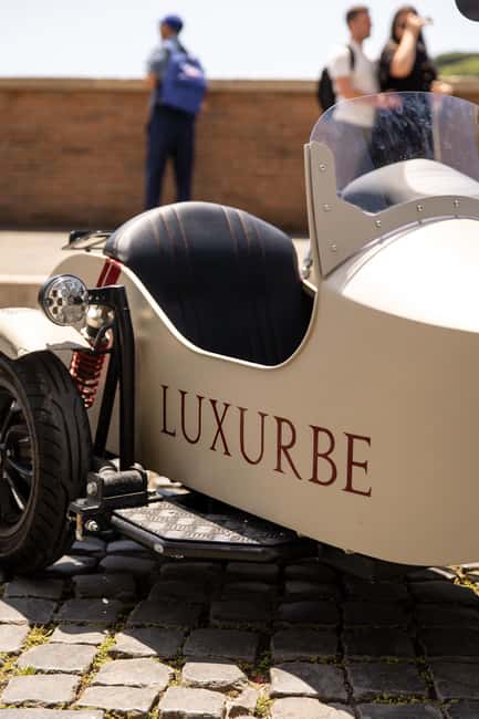 Vespa Sidecar Tour: Highlights of Rome - Guides, communication, and personal attention