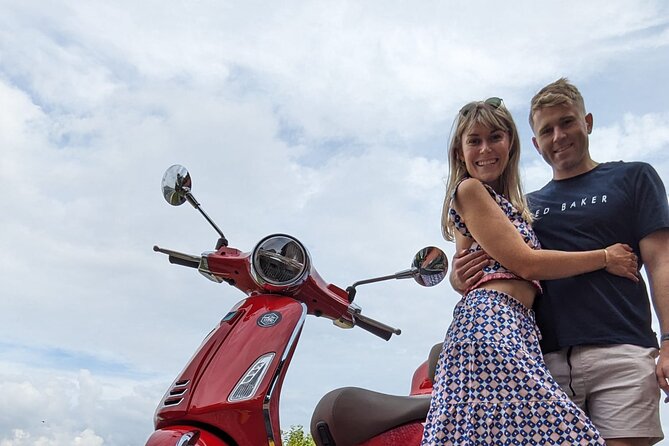 Vespa tour adventure on the lake - The guide and the feel of the outing
