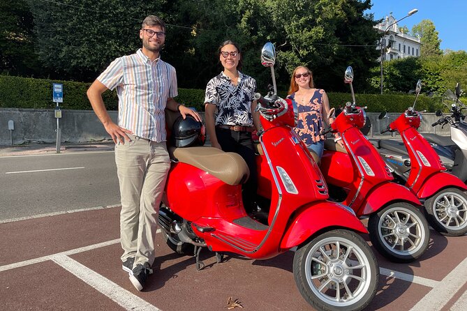 Vespa tour adventure on the lake - Como and the first ride toward the lake