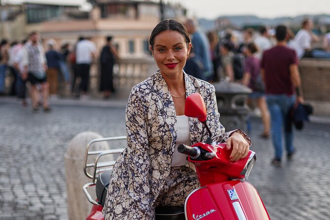 Vespa Tour Guided by Local in Rome - The Vespa Experience and Practical Comfort