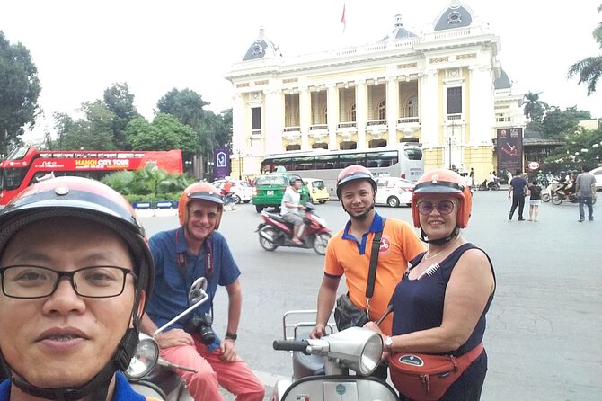 Vespa Tour HANOI BACK STREETS: FOOD+LOCAL LIFE+CULTURE & FUN - A local lunch near Hanoi Railway Station