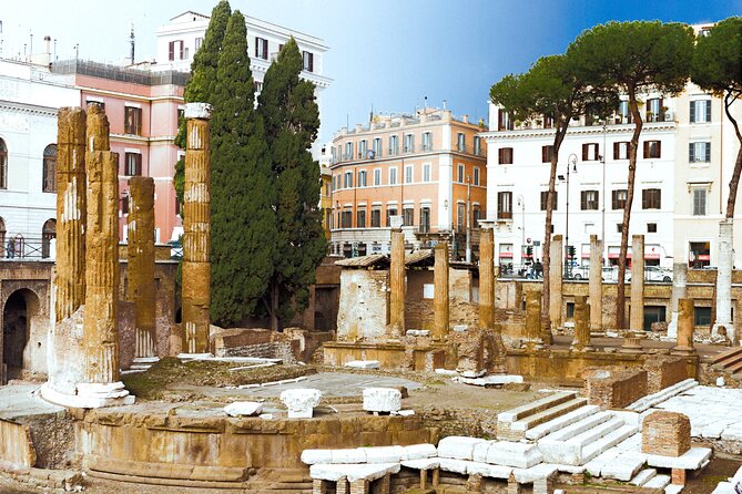 Vespa Tour Highlights of Rome - Piazza Navona and Piazza Venezia