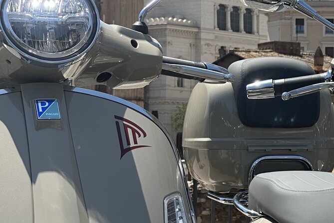 Vespa Tour Highlights of Rome - Vatican City and St. Peter’s Basilica